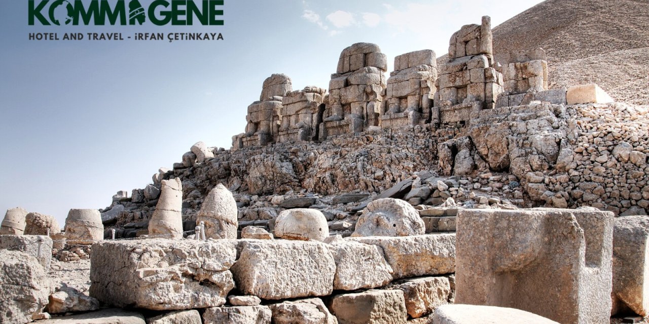 Güneşe Yolculuk: Nemrut Dağı'nın Zirvesine Her Gün Özel Turlar