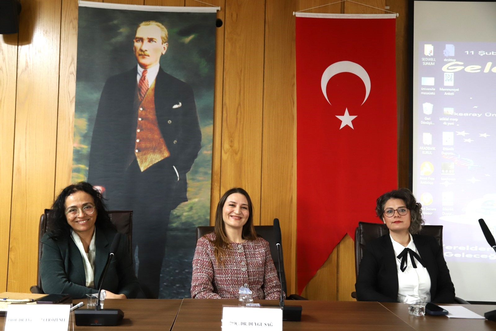 ASÜ’de “Geleceği Şekillendiren  Kız Çocukları” paneli düzenlendi